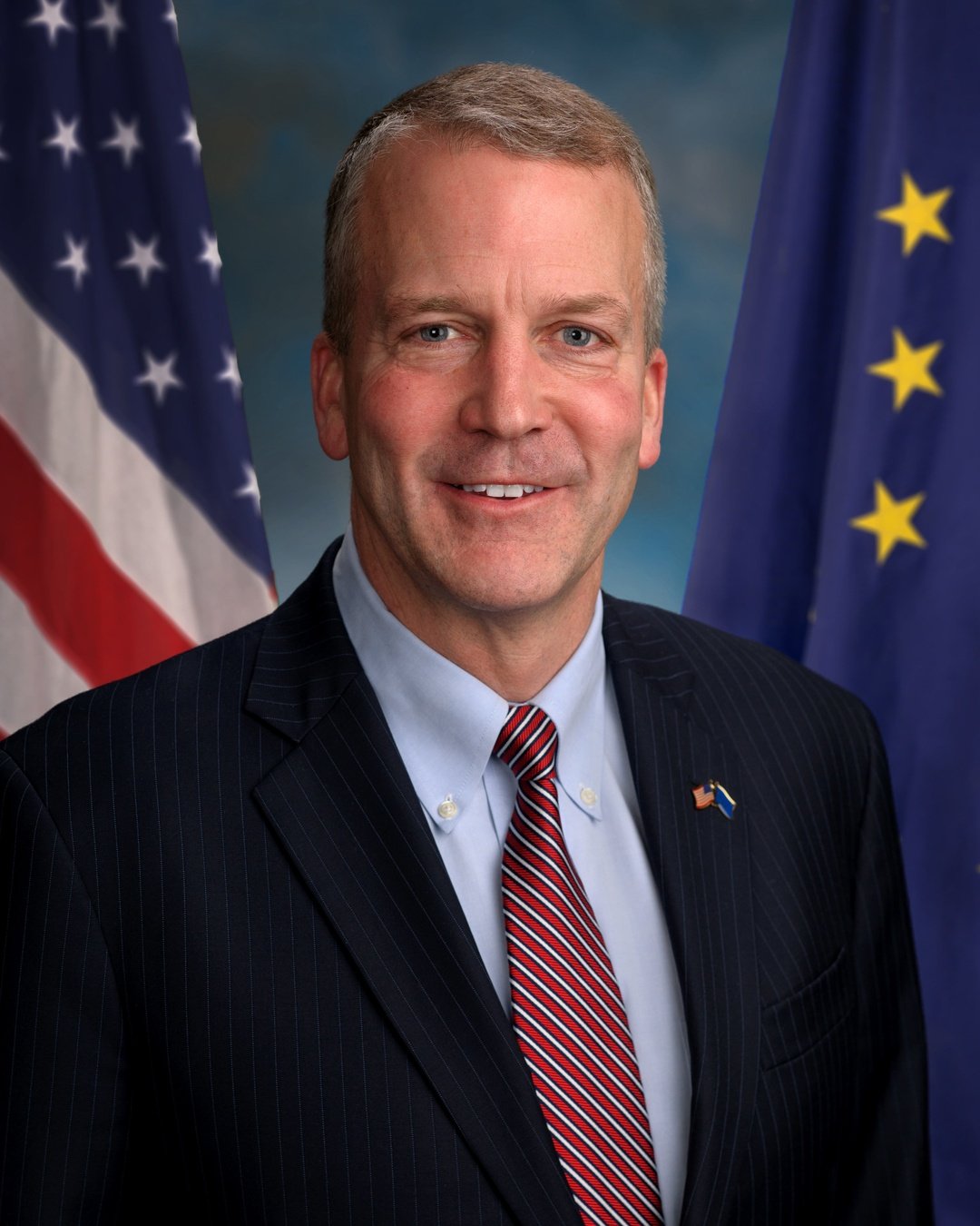 GOBIERNO DE TRUMP DEMANDA PARA BLOQUEAR LA CERTIFICACIÓN DEL SENADO EN ALASKA SI PIERDE EL REPUBLICANO DAN SULLIVAN